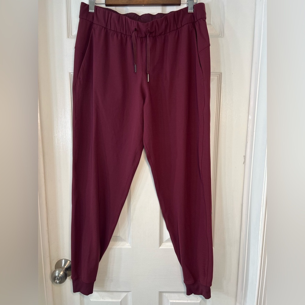 Lululemon Jogger Warm Up Pants Burgundy‎ Size 8